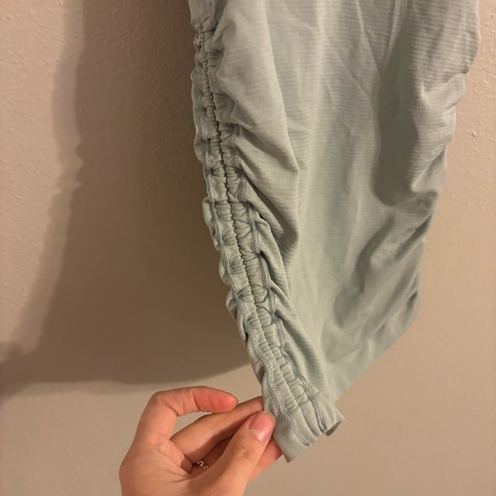 Lululemon Tank Top Women’s Small Gray Green - Picture 3 of 7